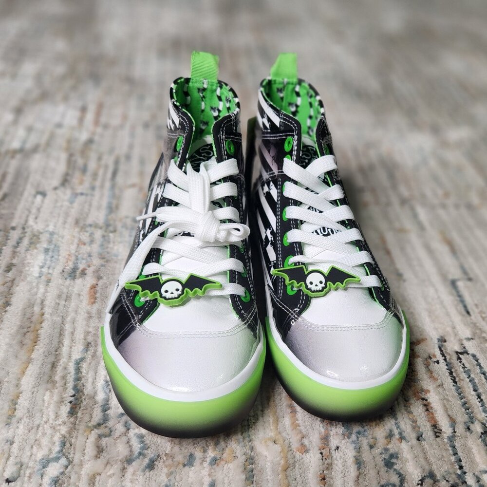 Beetle Juice Women's High-Top Sneaker, Size 6.5